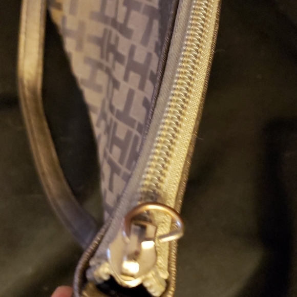 Tommy Hilfiger Signature Fabric Faux Leather Accented Purse - Picture 7 of 8